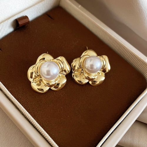 13K Gold Plated Silver Needle Faux Pearl Flower Stud Earrings For Women Fashion OL Jewelry