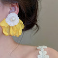 Vacation Style Chiffon Flower Faux Pearl Stud Earrings Elegant Light Luxury Floral Jewelry view 4