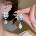 Freshwater Pearl Sun Stud Earrings With Mother Of Pearl Geometric Light Luxury Dress Style view 1