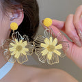 Iron Metal Raffia Flower Stud Earrings With Silver Pins Fresh Vacation Style Niche Design view 3