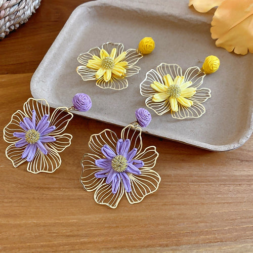 Iron Metal Raffia Flower Stud Earrings With Silver Pins Fresh Vacation Style Niche Design