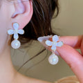 Floral Faux Pearl Stud Earrings Vintage Elegant Light Luxury Silver Needle Designer Jewelry view 4