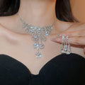 Light Luxury Court Style Copper Rhinestone Round Flower Earrings Necklace Jewelry Set view 2