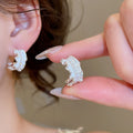 Light Luxury Copper C-Shaped Wrinkle Zircon Enamel Stud Earrings Elegant Geometric Jewelry view 3