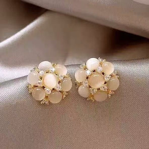 18K Gold Plated Zircon Cat Eye Stone Flower Stud Earrings Minimalist Light Luxury Jewelry