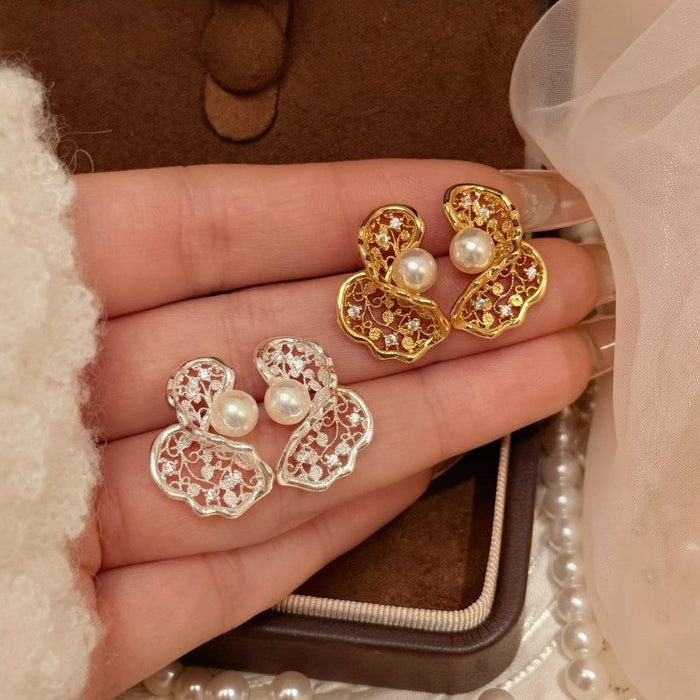 Korean Minimalist Irregular Geometric Faux Pearl Stud Earrings With Rhinestone Twisted Hollow Design