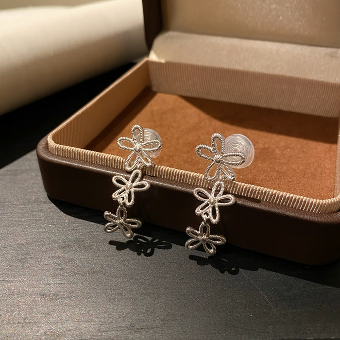Silver Tone Copper Hollow Flower Clip-on Earrings Minimalist OL Fashion Non Pierced Jewelry