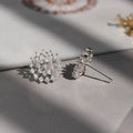 Japanese Korean Sparkling Stud Earrings Sunflower Zircon Snowflake Light Luxury Jewelry view 3