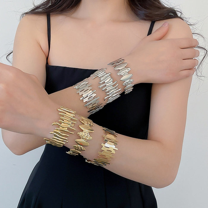 Western Style Iron Irregular Open Cuff Bangle Bold Fashion Statement Wrist Jewelry