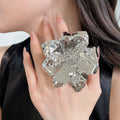Exaggerated Wrinkled Iron Metal 3D Flower Ring Bracelet Jewelry Set For Fashion Hand Accessories view 3