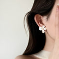 Alloy White Flower Pearl Stud Earrings, Versatile Light Luxury Fashion Jewelry view 1