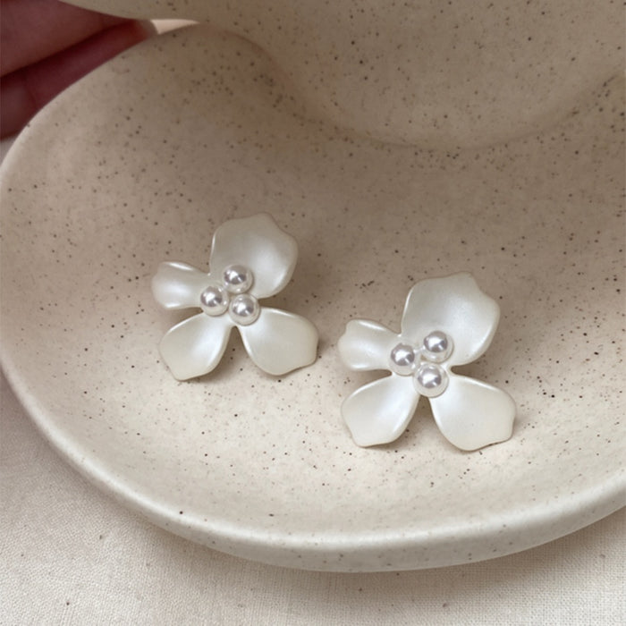 White Matte Flower Faux Pearl Stud Earrings Elegant Light Luxury Versatile Jewelry