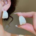 Mother Of Pearl Shell C-Shaped Geometric Stud Earrings For Women Light Luxury Minimalist Jewelry view 1