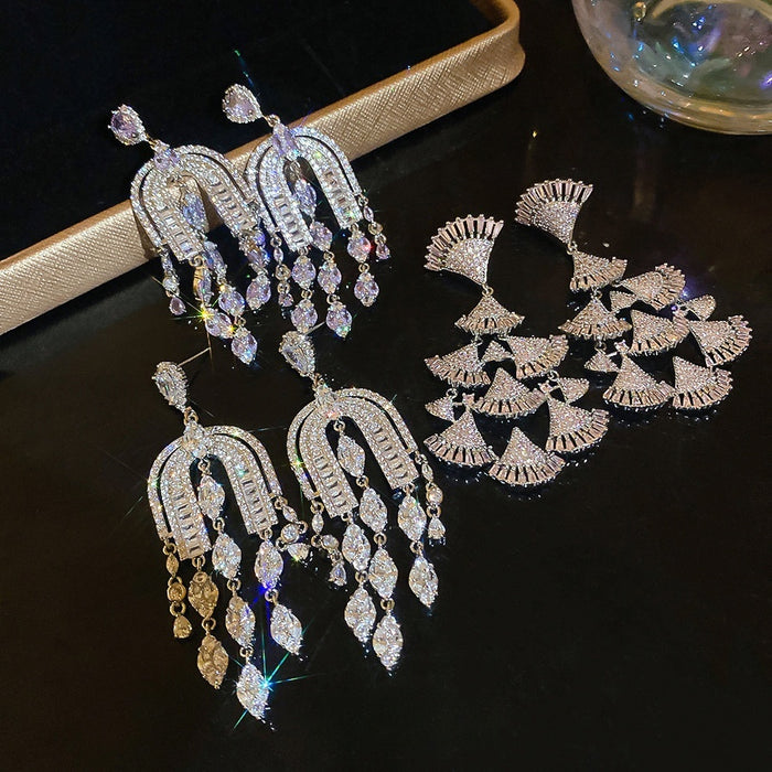 Luxury Teardrop Zircon Copper Stud Earrings With Silver Pins For Women Banquet Style