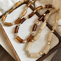 Vintage Maillard Style Oval Acrylic Geometric Pendant Necklace Light Luxury Collarbone Choker view 2