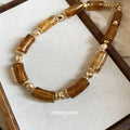 Vintage Maillard Style Oval Acrylic Geometric Pendant Necklace Light Luxury Collarbone Choker view 4