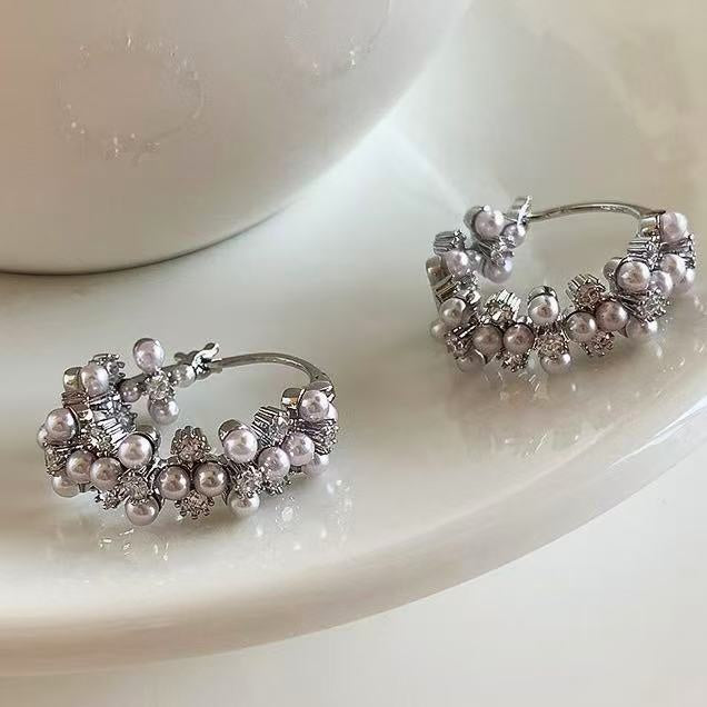 Elegant Retro Faux Pearl Geometric Round Hoop Earrings For Women Light Luxury 2026