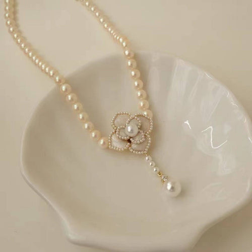 French Vintage Flower Pearl Necklace For Women, Style Light Luxury Collarbone Choker
