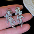 Light Luxury Copper Star Zircon Meteor Clip-on Earrings for Women No Piercing view 1