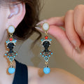 Vintage Alloy Silver Needle Rhinestone Portrait Oval Stud Earrings Ethnic Geometric Style view 1