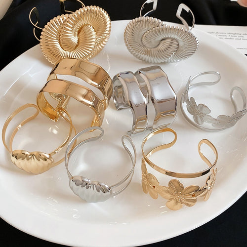 European American Metal Geometric Open Flower Bangle, Statement Light Luxury Round Cuff Bracelet