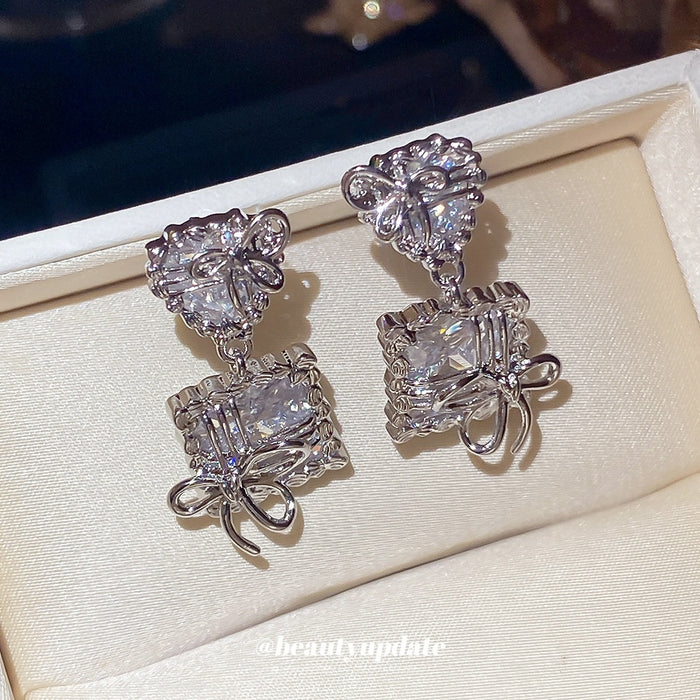Copper Zircon Heart And Bow Stud Earrings Light Luxury Minimalist Fashion Ear Jewelry