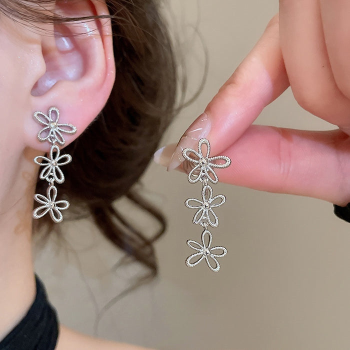 Copper Hollow Flower Clip-on Earrings, Minimalist Office Lady Light Luxury Ear Jewelry