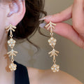 Alloy Rhinestone Flower Tassel Drop Earrings, Statement Light Luxury Metal Floral Ear Jewelry view 1