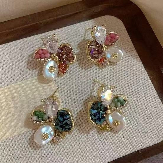 Light Luxury Handmade Crystal Flower Petal Stud Earrings For Women French Vintage Alloy Jewelry