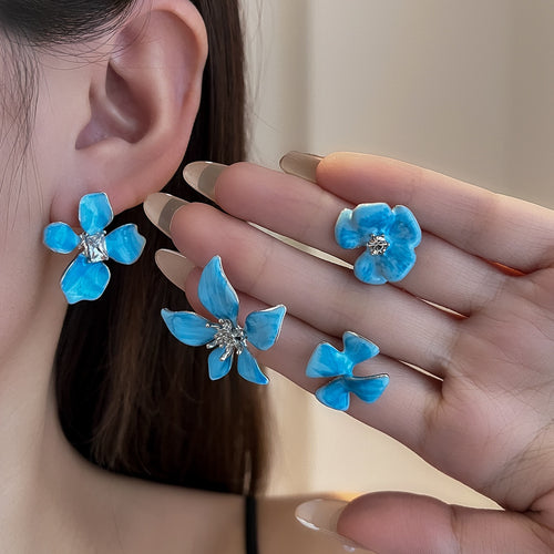 Korean Blue Enamel Flower Studs With Rhinestone Centers Elegant Vacation Style Silver Needle Earrings