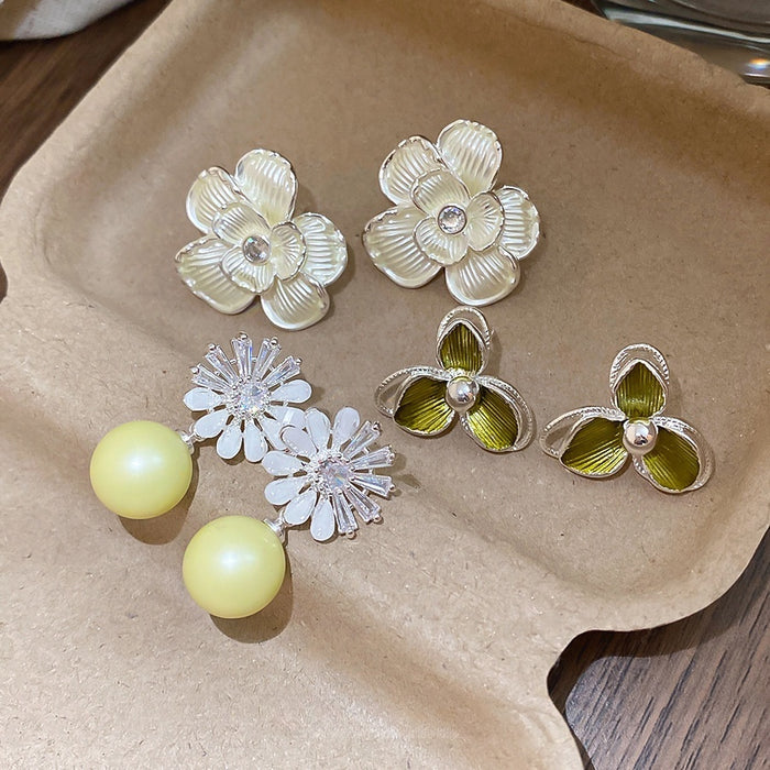 French Vintage Copper Flower Stud Earrings For Women, Elegant Spring Summer Chic Jewelry