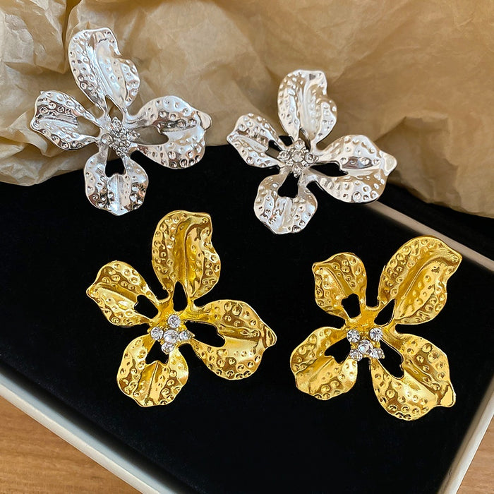 Alloy Zircon Hollow Flower Stud Earrings Irregular Metal Floral Light Luxury Fashion Jewelry