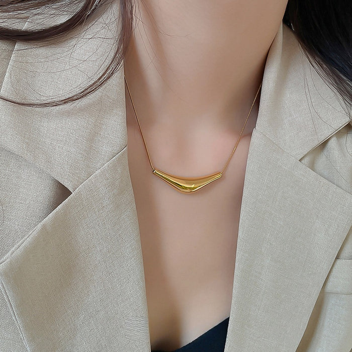 Stainless Steel Minimalist Curved Geometric Pendant Necklace For Women, Chic Collarbone Choker