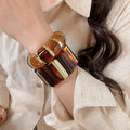 2026 Vintage Geometric Acrylic Spliced Bangle Light Luxury Fashion OL Statement Jewelry view 3