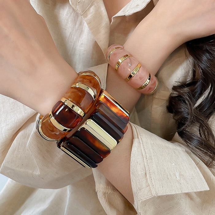 2026 Vintage Geometric Acrylic Spliced Bangle Light Luxury Fashion OL Statement Jewelry