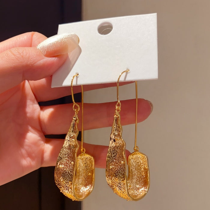 European Style Alloy Irregular Oval Geometric Long Statement Hoop Earrings For Women