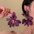Light Luxury Acrylic Flower Stud Earrings, Statement Minimalist Niche Style Versatile Ear Jewelry view 3