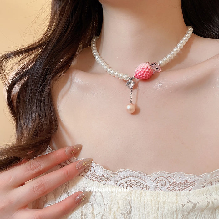 Summer Bear Strawberry Faux Pearl Necklace For Women, Sweet Old Money Clavicle Chain