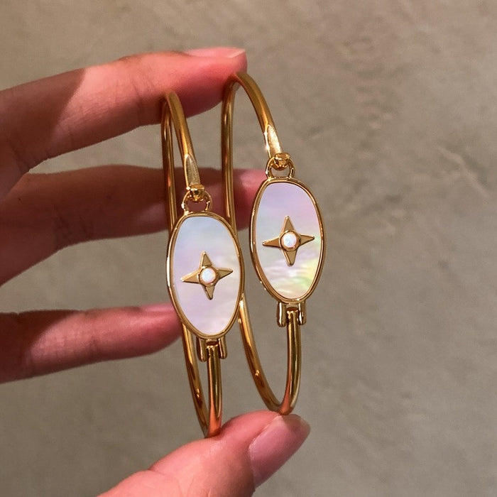 18K Gold Plated Copper Oval Mother Of Pearl Starburst Bangle Modern Minimalist Light Luxury Bracelet