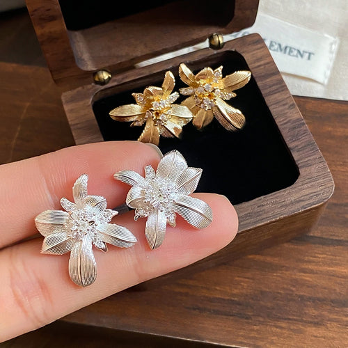 French Vintage Copper Zircon Flower Stud Earrings, Elegant Light Luxury Office Jewelry