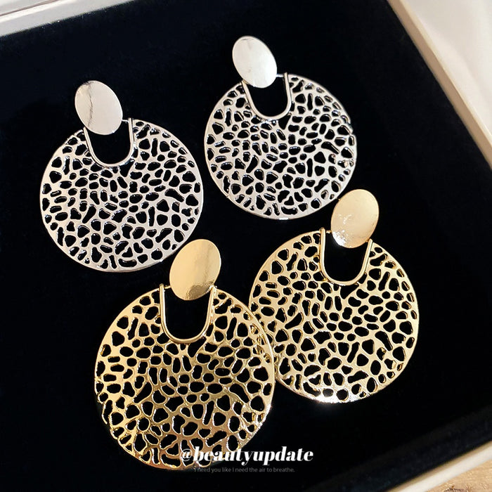 Light Luxury Geometric Round Hollow Alloy Stud Earrings, Statement European Style Metal Jewelry