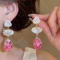Vintage Dopamine Gradient Resin Teardrop Stud Earrings For Women Textured Oval Design view 3