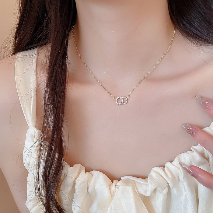 14K Gold Plated Copper Full Rhinestone Letter Necklace Old Money Geometric Collarbone Chain