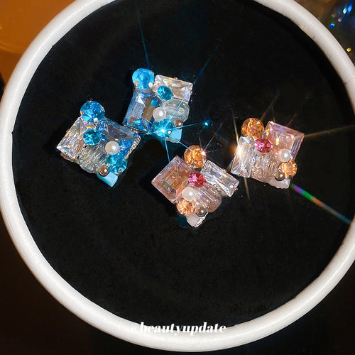 Korean Sweet Cool 3D Square Rhinestone Acrylic Copper Stud Earrings For Women