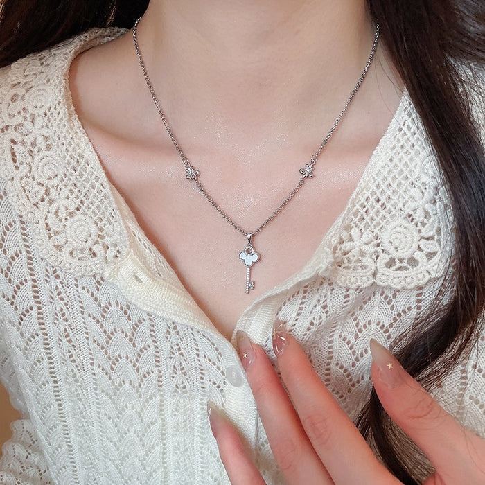 Copper Zircon Iris Flower Key Pendant Necklace, Old Money Light Luxury Clavicle Choker