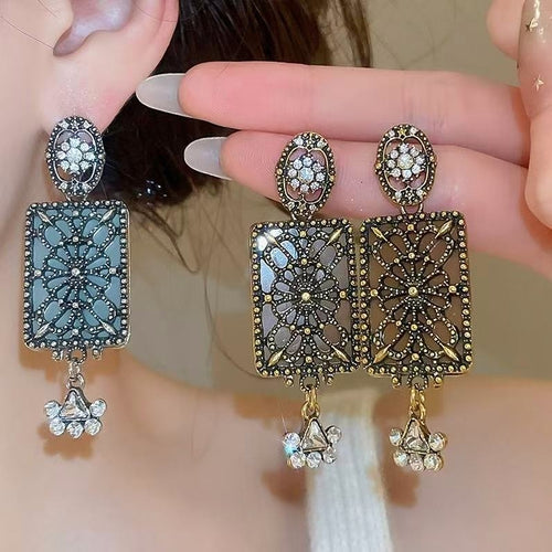 Vintage Alloy Rhinestone Square Stud Earrings With Silver Pins Retro Palace Style