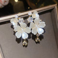 Elegant Copper Floral Water Drop Pearl Stud Earrings Light Luxury Fashion Jewelry view 2