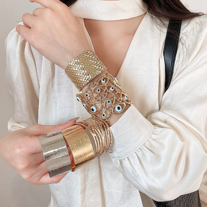 European American Statement Wide Iron Metal Bangle, Round High End Niche Design Bracelet