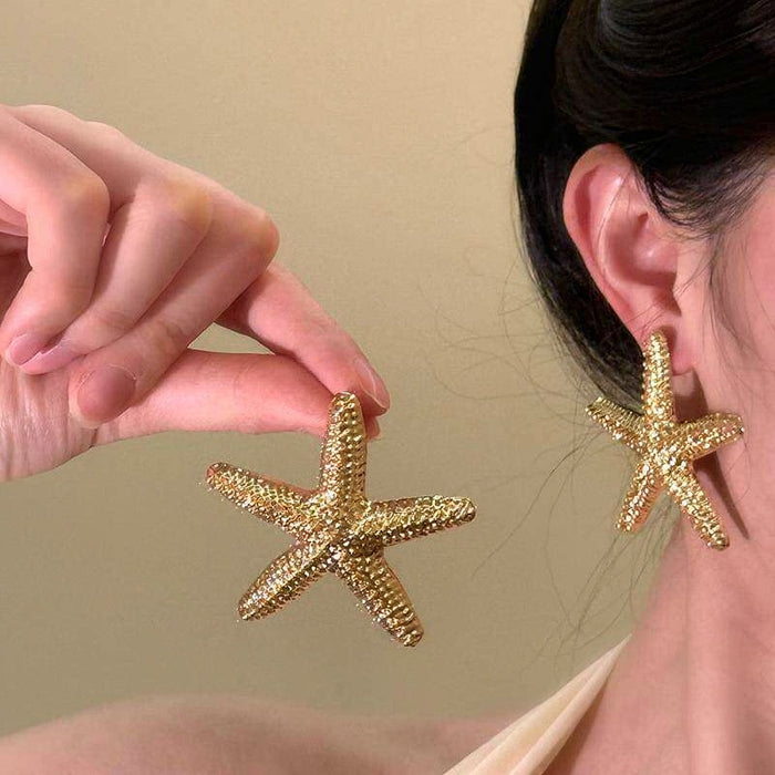 Gold Alloy Starfish Stud Earrings For Women Beach Vacation European Style Light Luxury Jewelry