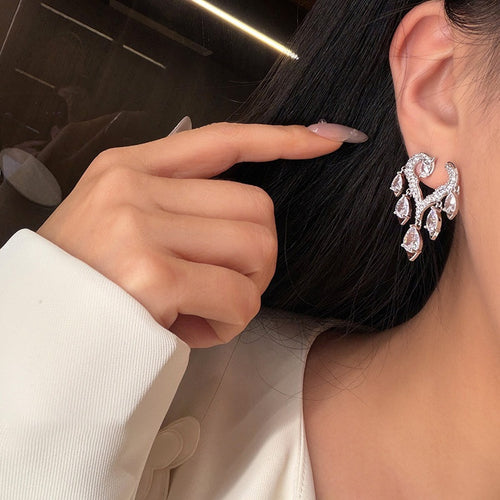 Light Luxury Copper Zircon Hollow Heart Tassel Drop Earrings With Silver Needle Princess Style